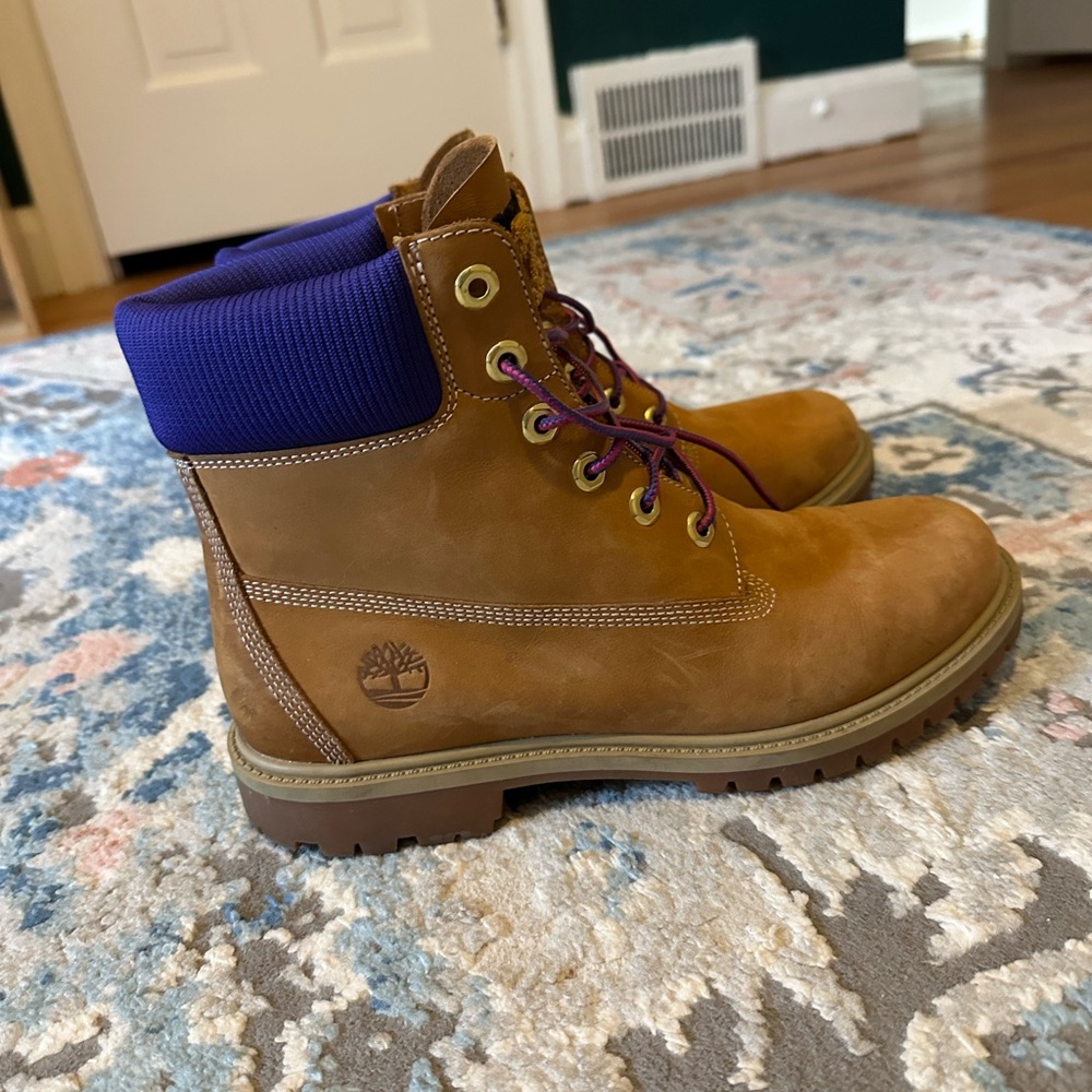 Timberland Tan and Blue Ankle Boots